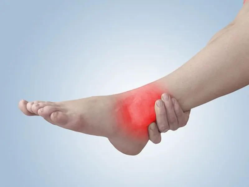 نشانه‌ها و علائم دیسک کمر در پاها